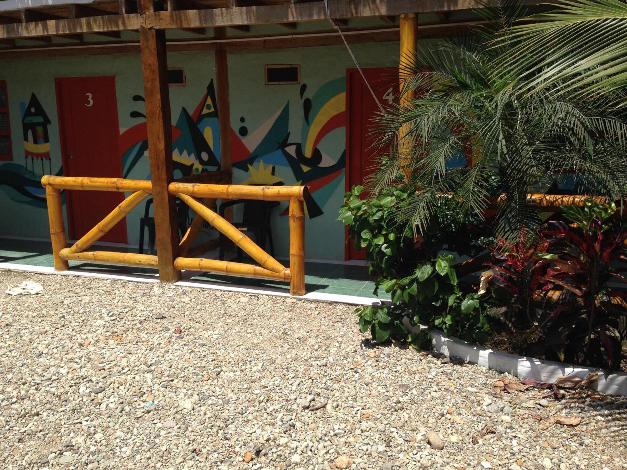 ホテル Pop House Montañita エクステリア 写真