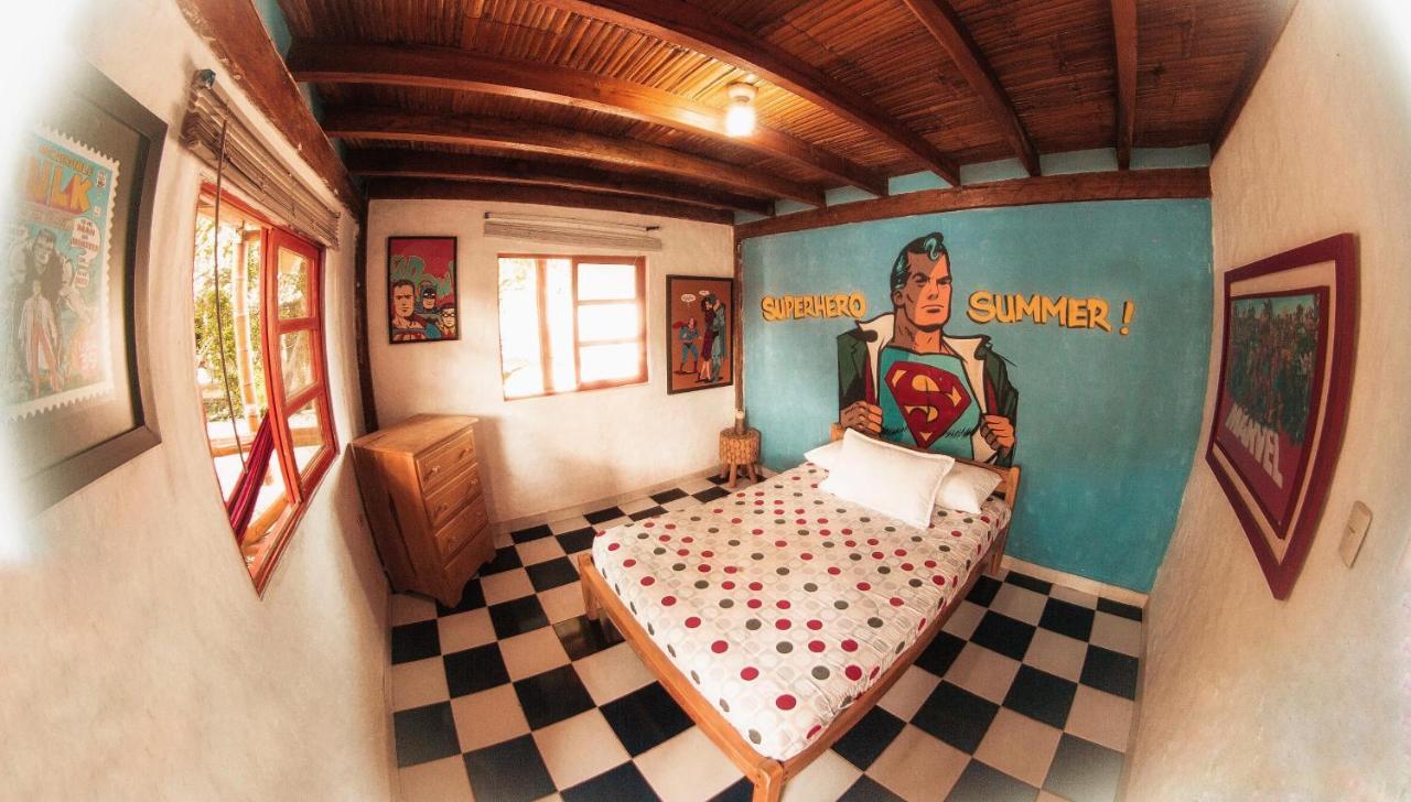 ホテル Pop House Montañita エクステリア 写真